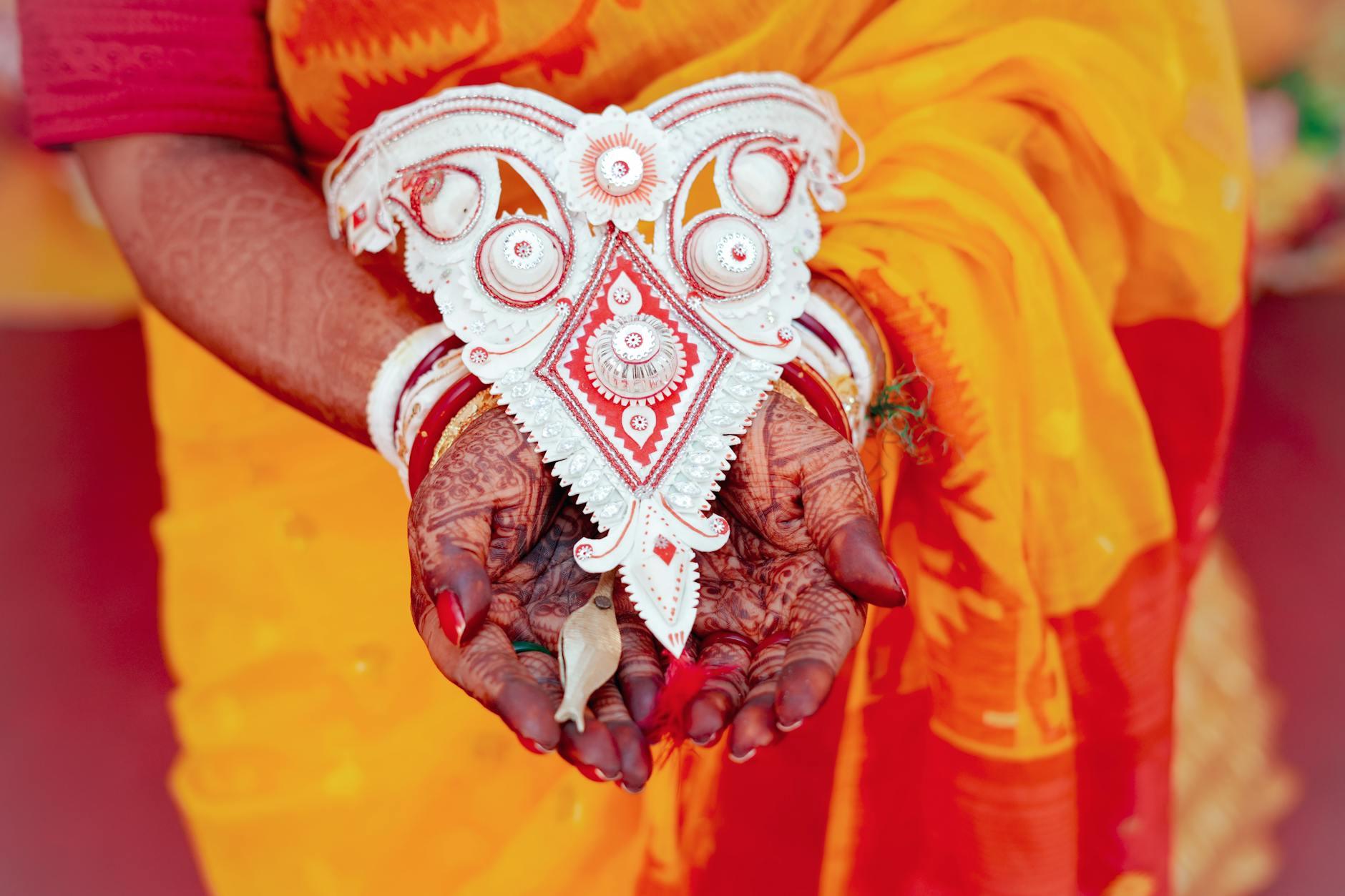 Bengali Wedding Jewelry Traditions: The Complete Guide to Bridal Adornment in 2026