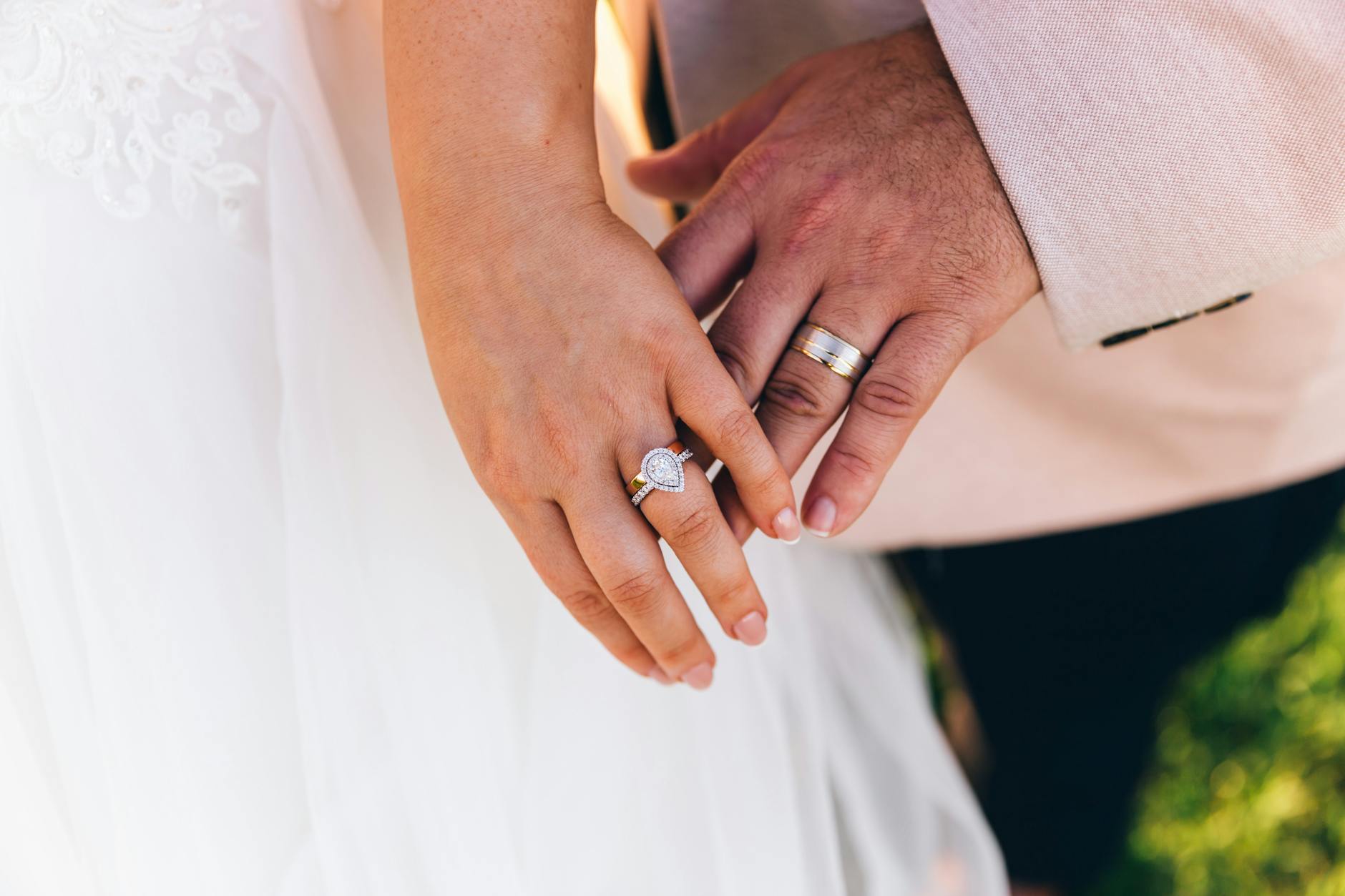 How to Choose the Perfect Engagement Ring: Complete 2026 Guide