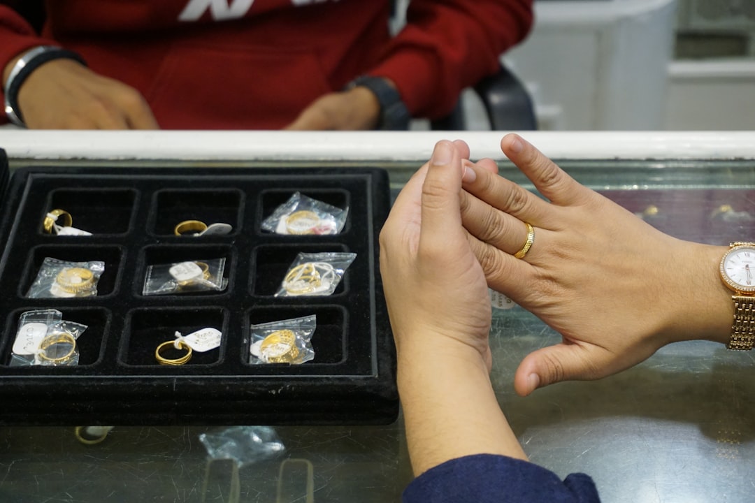 HUID vs Hallmark: Complete Guide to Gold Certification & Verification