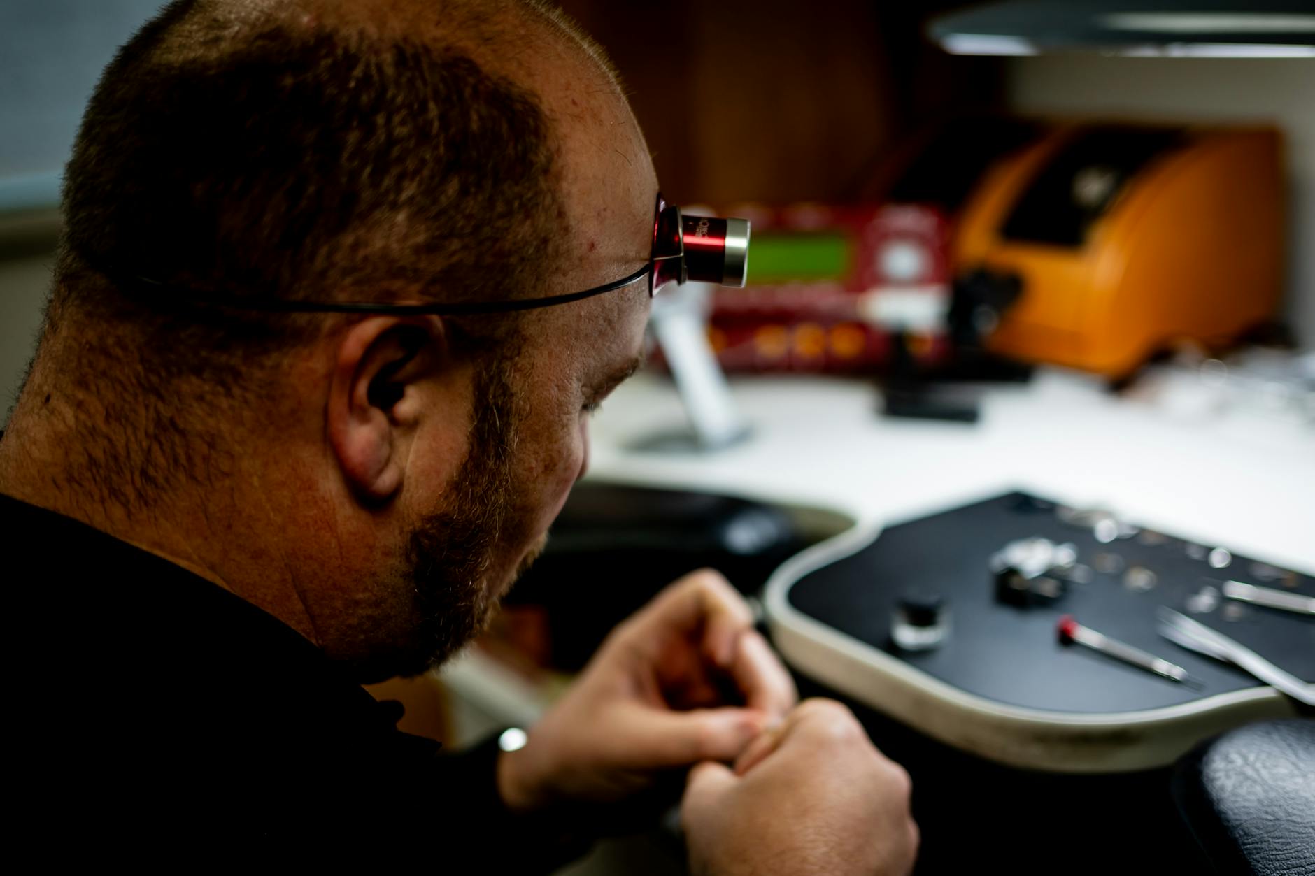 Jewellery Repair Guide — When to Repair vs Replace Your Ornaments