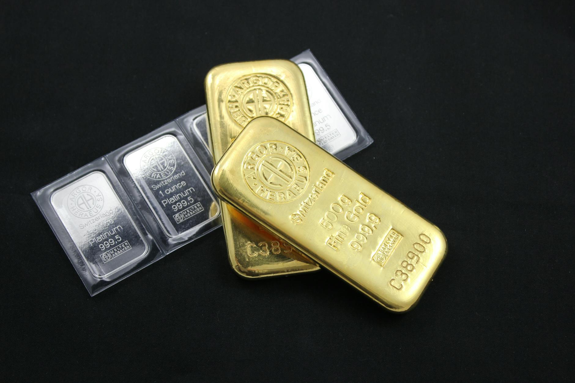 Platinum vs White Gold vs Silver in India — Differences, Prices and Which to Buy