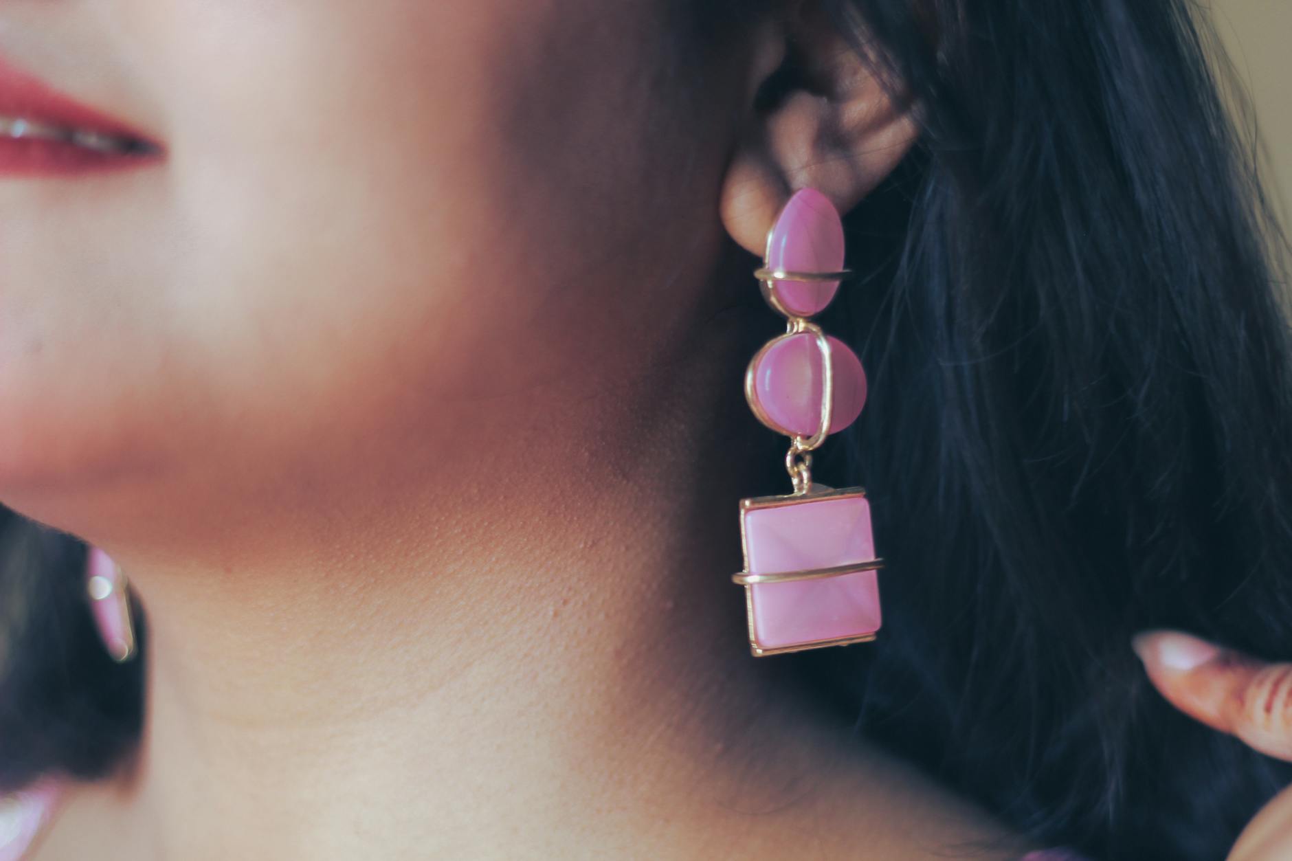 Statement Earrings Face Shape Styling Guide