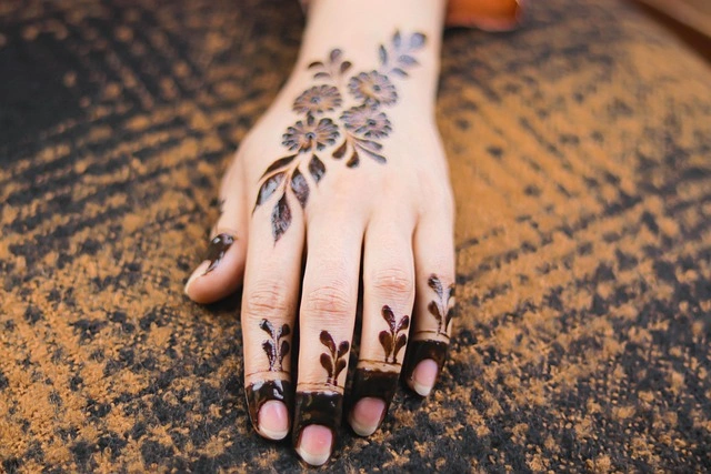 Diya Jewellers - Jeweller in Mahad