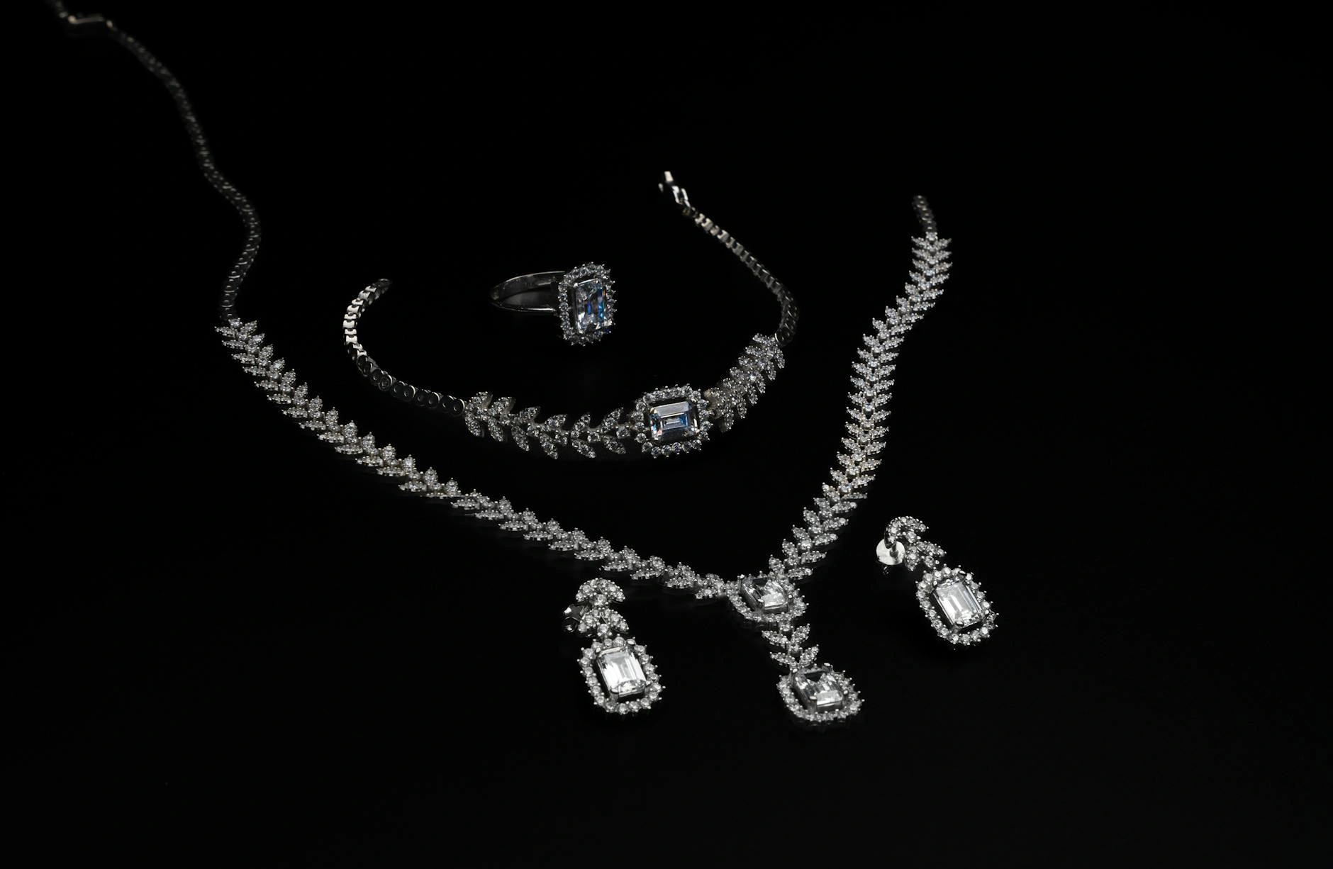 Aditi Enterprises - Jeweller in Meerut